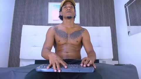 dilan_hall online show from June 2, 7:04 pm