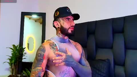 Dilan Scootk online show from July 2, 6:36 pm