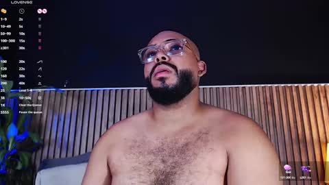 Snapshot of dilanjonnes chatting on March 9, 2:50 am DilanJonnes online show from March 9, 2:50 am