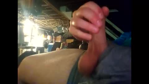 Snapshot of dilf_watchme chatting on December 9, 4:01 am Mr. Dilf online show from December 9, 4:01 am