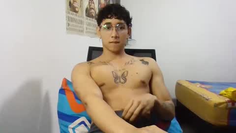 dillom420 online show from January 30, 5:41 am