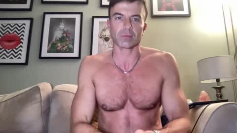 Dillon online show from December 30, 8:47 pm