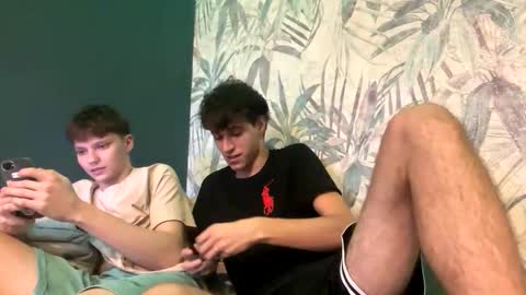 Snapshot of dimamozaev400 chatting on October 8, 4:39 am Dima online show from October 8, 4:39 am