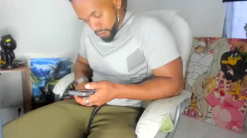 dimitry kyle mucle online show from January 8, 10:59 pm