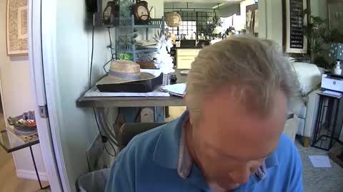 DirtkPitt Fun guy working online show from February 19, 6:04 pm