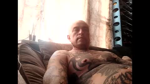 dixienormes online show from April 18, 11:59 pm