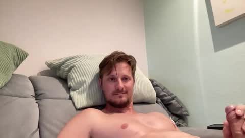 djo68686666 online show from June 2, 6:09 pm