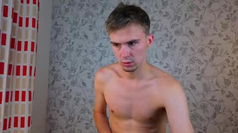 Robert online show from April 14, 10:42 pm