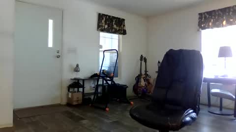 dogluc7 online show from March 4, 4:41 pm