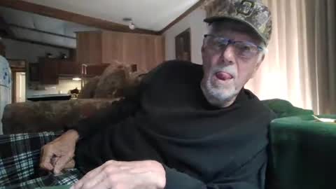 doingmyself69 online show from April 24, 1:30 am