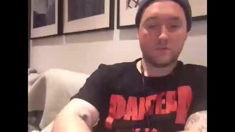 Snapshot of dolce555 chatting on March 1, 6:11 pm dolce555 online show from March 1, 6:11 pm