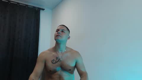 Domimick Crawford online show from January 8, 10:37 pm