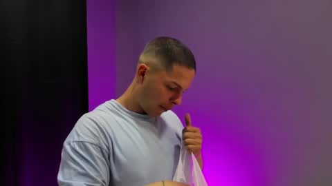 Domimick Crawford online show from March 10, 7:18 pm