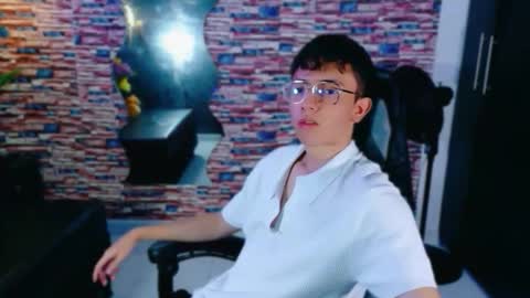 dominic_carminex online show from October 11, 1:15 pm