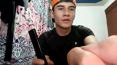 Snapshot of dominic_radccliffe chatting on December 21, 1:26 am Your real love online show from December 21, 1:26 am