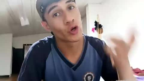 Snapshot of dominic_radccliffe chatting on January 11, 1:37 am Your real love online show from January 11, 1:37 am