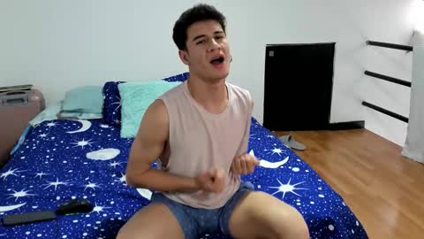 Snapshot of dominic_radccliffe chatting on October 22, 6:43 pm Your real love online show from October 22, 6:43 pm