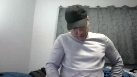 luis online show from December 21, 5:14 am