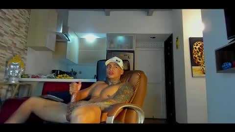 Snapshot of dominiofit chatting on October 2, 3:54 am Only fans Ronnie col---InstaRonniecolleman  online show from October 2, 3:54 am