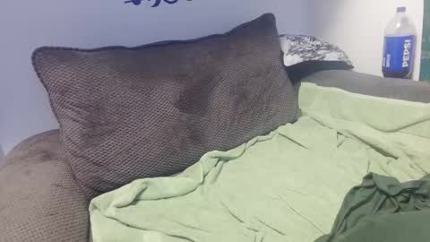 donamesmatter1986 online show from December 11, 3:04 am