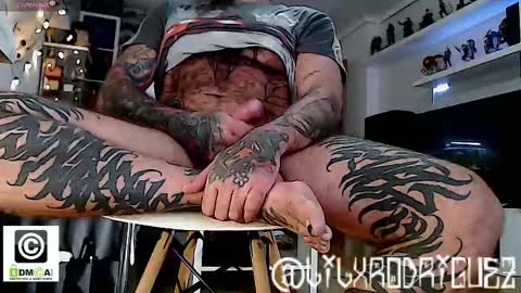 I DIGZ  .K.. D  .K.. PIG PPP online show from November 12, 3:51 pm