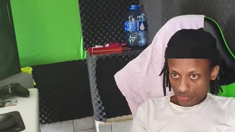 dondiego5511 online show from April 7, 12:49 pm