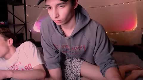 EliotKenny online show from October 19, 6:33 pm