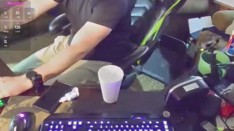 Snapshot of dotyoureyezez chatting on January 24, 9:58 pm DotYourEyezez  online show from January 24, 9:58 pm