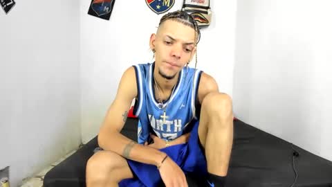 douglas_gallegos online show from January 23, 8:24 pm