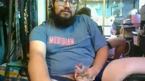 Dpenguino online show from December 17, 5:41 pm