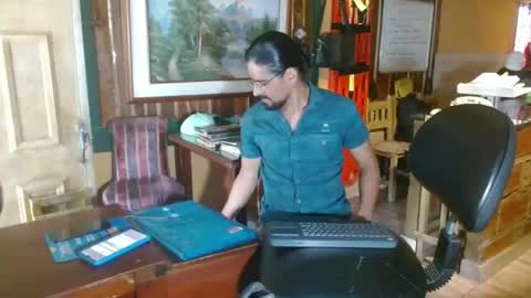Dr  Simon online show from May 19, 8:26 pm