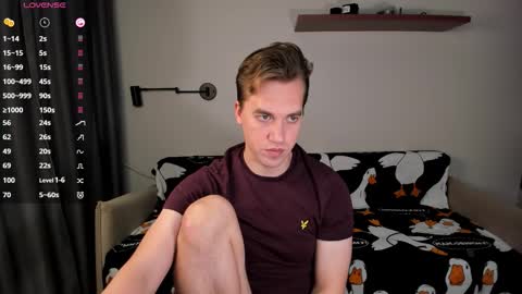 Mervin  online show from November 8, 10:35 pm