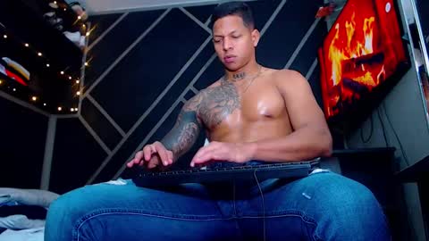 Drake online show from December 29, 11:50 pm