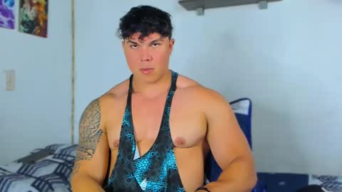 drake_xion1 online show from March 10, 10:34 pm