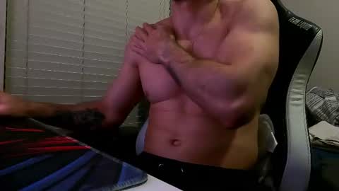 Dreaming on going live with a woman p online show from June 10, 9:59 pm