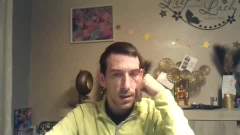 dreamguy38 online show from December 24, 3:05 am