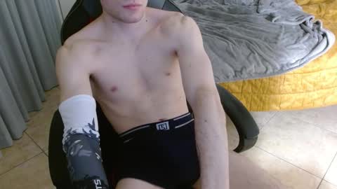 DreamBoy online show from February 5, 11:45 pm