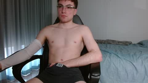 DreamBoy online show from May 5, 8:05 am
