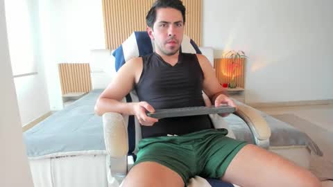 Diego online show from November 23, 7:25 pm