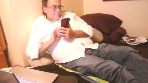 Dr. Feelgood online show from December 8, 3:53 am