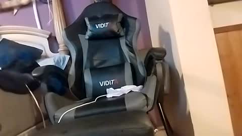 Snapshot of dtrain6969420 chatting on October 24, 2:35 am dtrain6969420 online show from October 24, 2:35 am