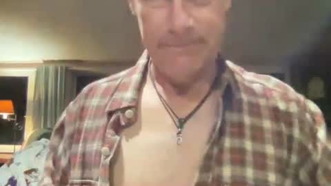 Steve online show from October 23, 10:35 pm