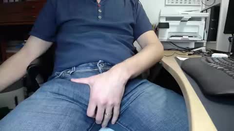 Snapshot of duderuhornyx chatting on January 18, 12:28 am duderuhornyx online show from January 18, 12:28 am