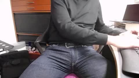 Snapshot of duderuhornyx chatting on February 25, 10:29 pm duderuhornyx online show from February 25, 10:29 pm