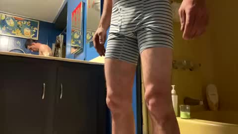 dugawuga online show from December 16, 8:09 am