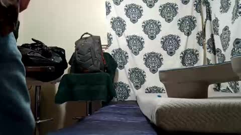 levi online show from December 15, 9:50 am