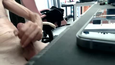 dukke23 online show from March 9, 2:27 am