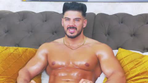 Dustin online show from June 1, 8:47 am