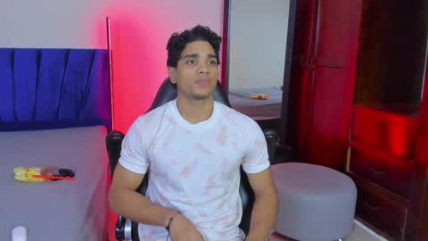 DUSTYN MICHELLE online show from February 22, 6:26 am