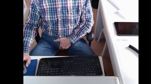 dutchpornking2 online show from January 22, 8:40 am